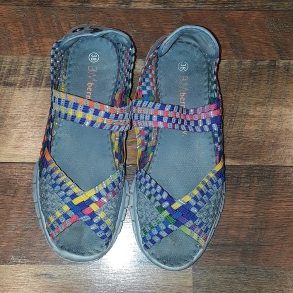 Womens casual light weight sneakers